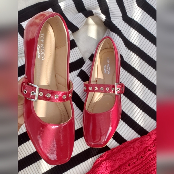 The Whitney// Red ballet flat - Picture 2 of 3